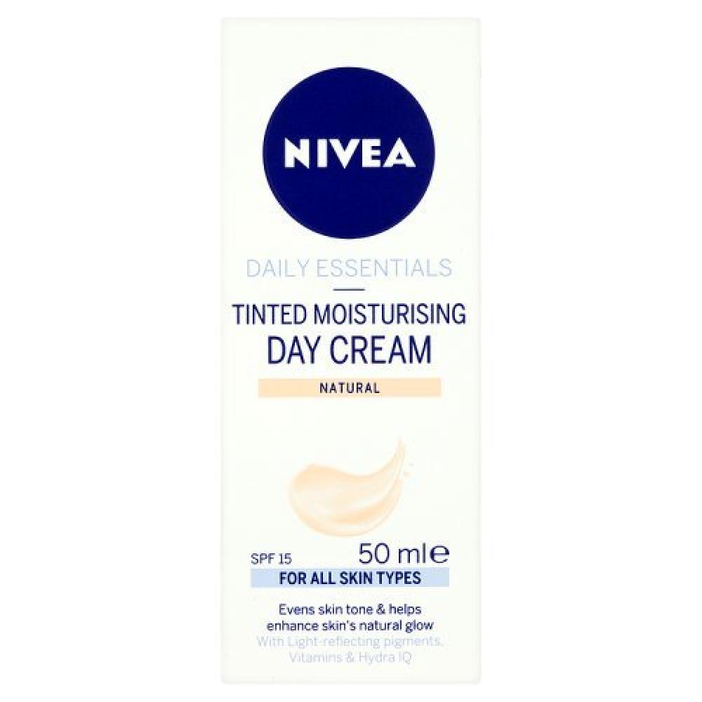Nivea Daily Essentials Tinted Moisturising Day Cream Natural SPF 15 50 ml