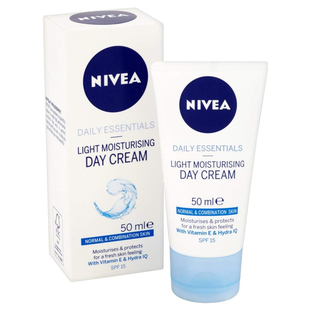 Nivea Face Day Cream Light Moisturising for Normal and Combination Skin SPF 15 Daily Essentials 50 ml Damaged Box
